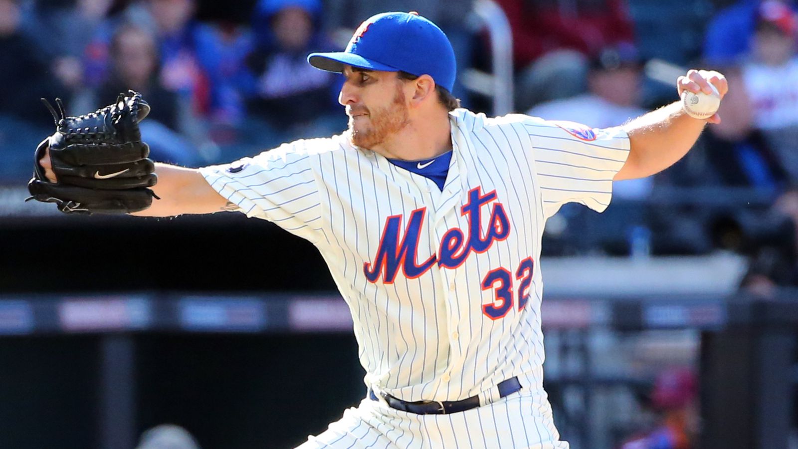 John Lannan pitching for the New York Mets
